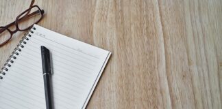 jak się pisze charakterystykę