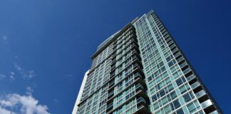 Co zrobić gdy sąsiad hałasuje w dzień?