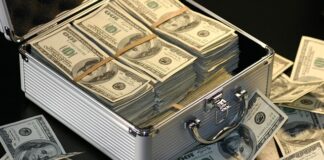 Ile zarabia geodeta?