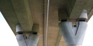 Czy na płot z fundamentem trzeba mieć pozwolenie?